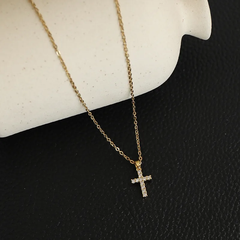 Collier religieux Cléa
