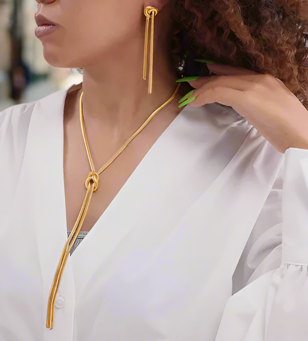 Parure collier et boucles d'oreilles Victoria