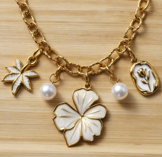 Collier Nabila