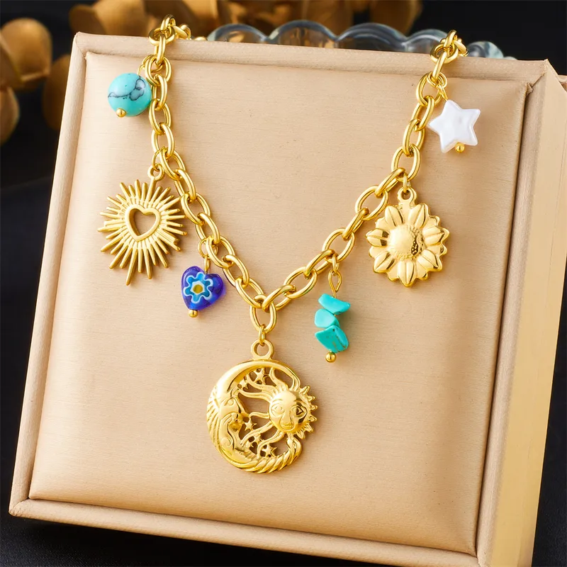 Collier Narvela